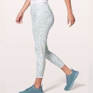Lululemon Train Times 7/8 Pant *25" Jasmine White Multi / White Size 4